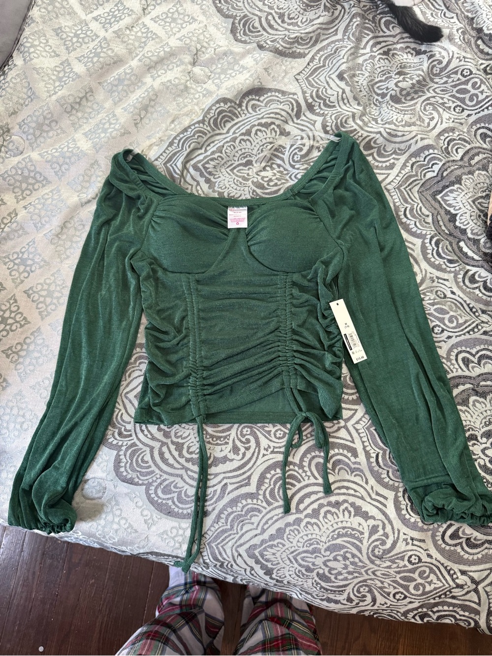 No Boundaries Dark Green Ruched Long-Sleeve Crop Top